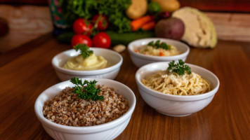 Kolobok Nápoles food