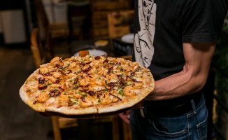 La Berenjena Pizza Sonata drink