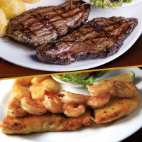 Ali's Parrilladas Y Pizzeria Tumbaco inside