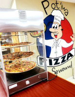 Pot Iwa Pizza food