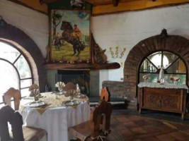 El Viejo Roble inside