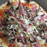 Pizzeria La Finca food