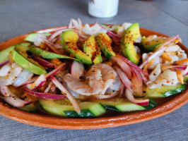 Mariscos La Bahia food