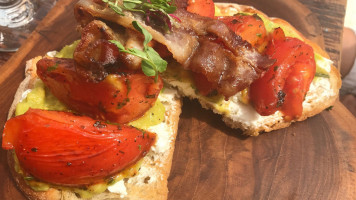 Mahalo Snack Shack food