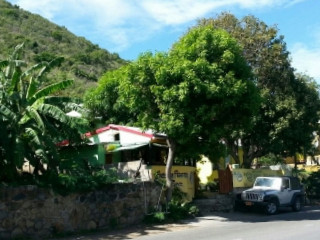 Freedom Fighters Ital Shack